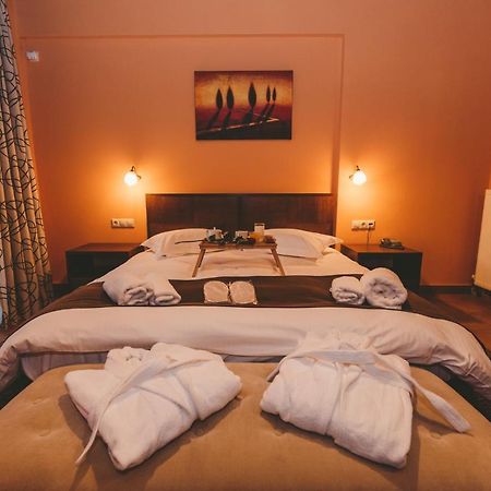 Thea Mainalou Hotel Vitina Luaran gambar