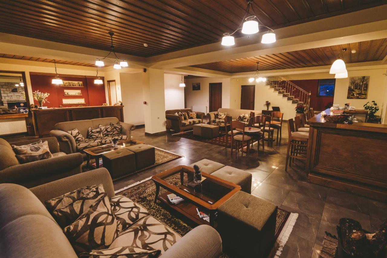Thea Mainalou Hotel Vitina Luaran gambar