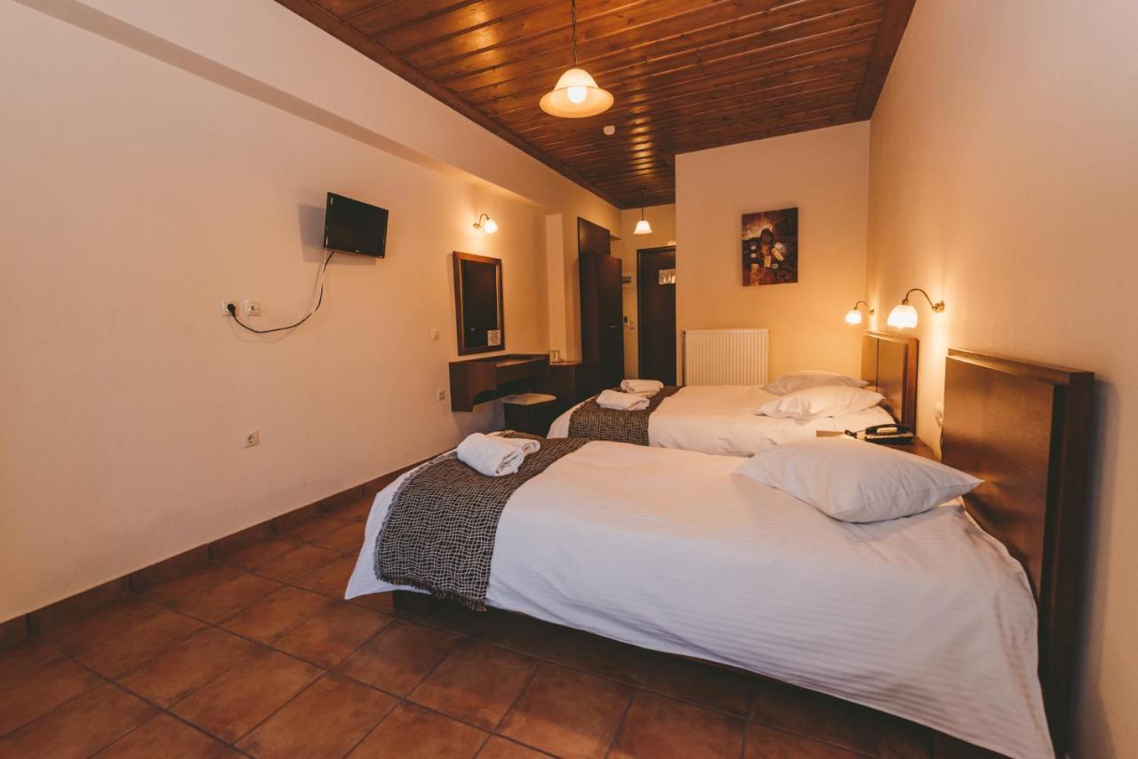 Thea Mainalou Hotel Vitina Luaran gambar